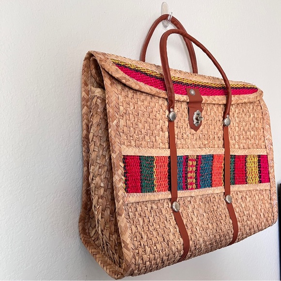 Vintage Basket Briefcase | Straw Beach Boho Oversized Tote - Picture 6 of 10